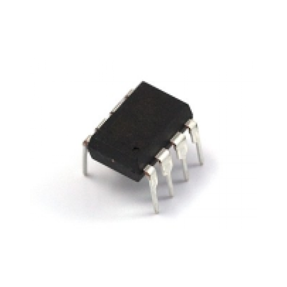 LM393P Comparator